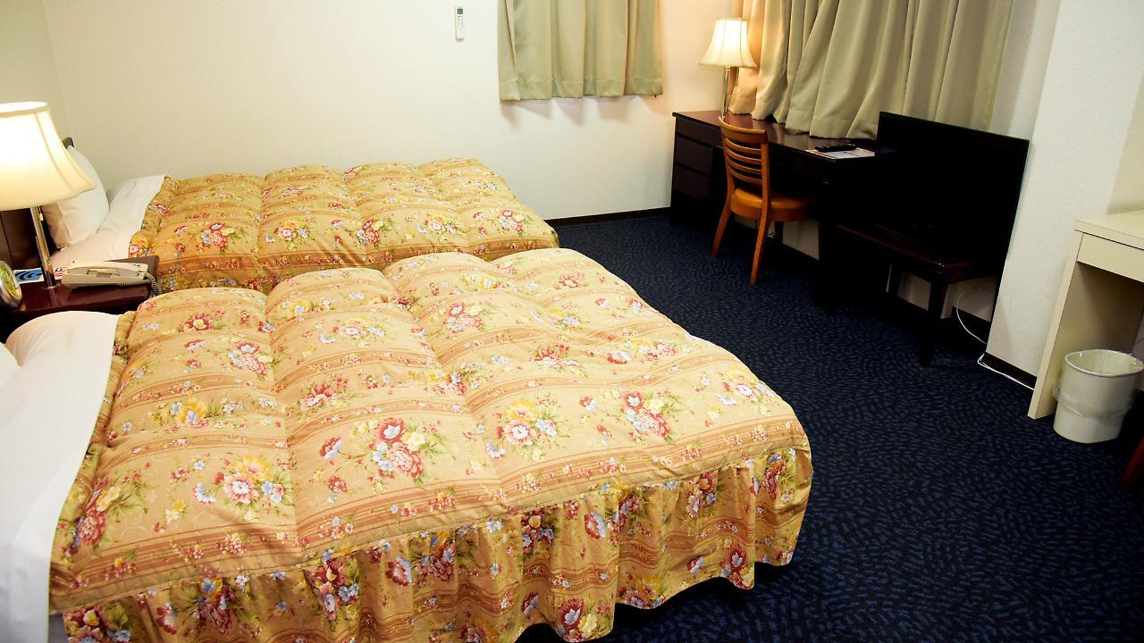Business Hotel Shuttle 구마모토 외부 사진